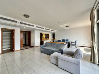Wohnung zur Miete mit 3 Zimmer in Pathum Wan, Bangkok