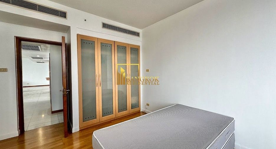Condo en alquiler de 3 habitaciones en Pathum Wan, Bangkok