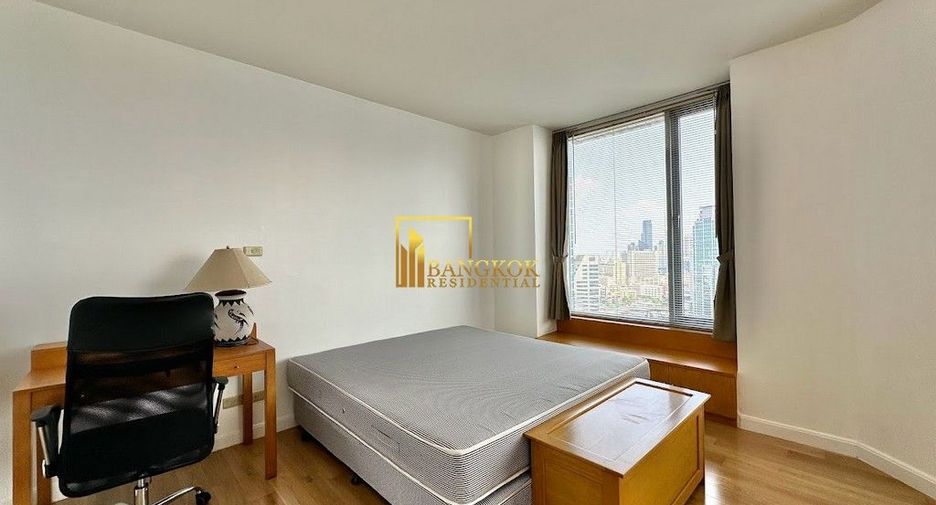 Condo en alquiler de 3 habitaciones en Pathum Wan, Bangkok