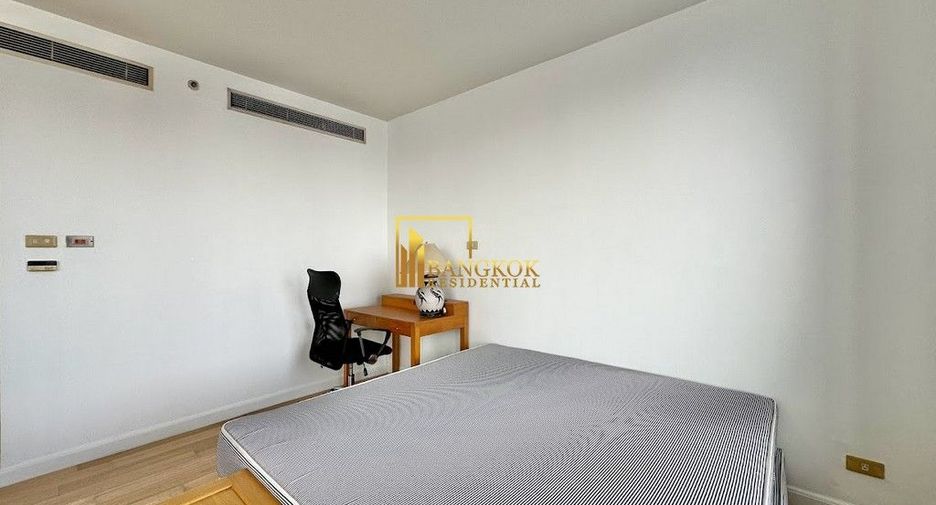 Condo en alquiler de 3 habitaciones en Pathum Wan, Bangkok
