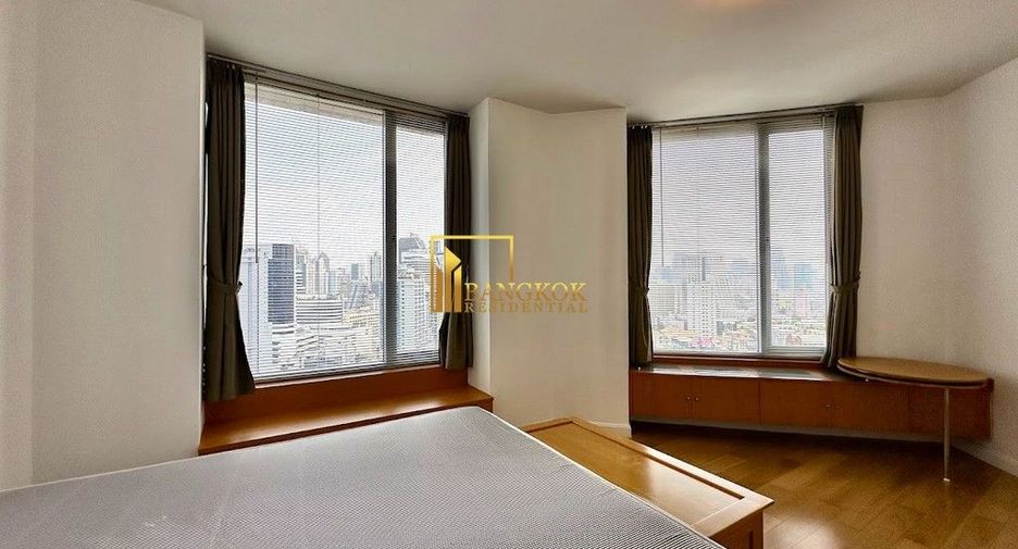 Condo en alquiler de 3 habitaciones en Pathum Wan, Bangkok