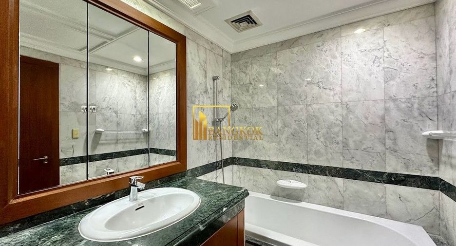 Condo en alquiler de 2 habitaciones en Pathum Wan, Bangkok