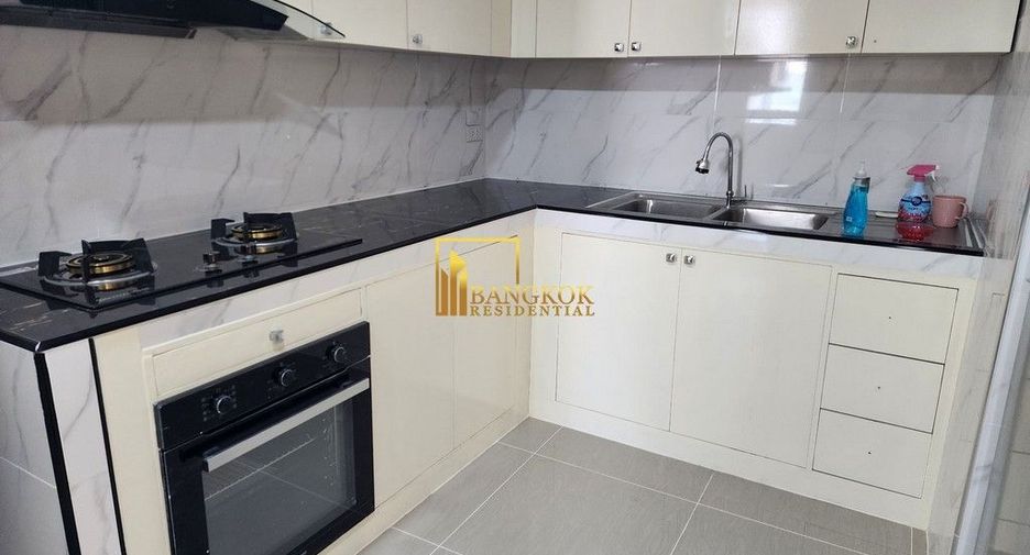 For rent 3 bedrooms condo in Khlong Toei, Bangkok