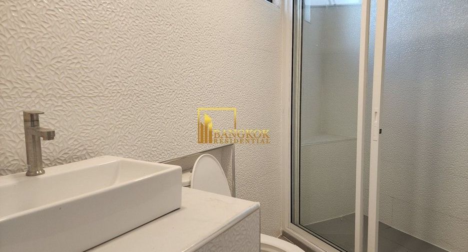 For rent 3 bedrooms condo in Khlong Toei, Bangkok