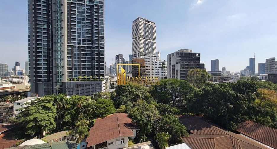 出租 2 卧室 公寓 在 Khlong Toei, 曼谷