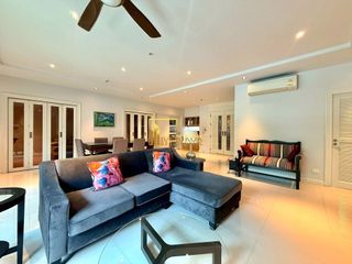For rent 3 bedrooms apartment in Pathum Wan, Bangkok