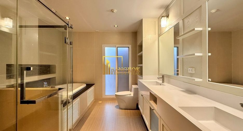 For rent 3 bedrooms apartment in Pathum Wan, Bangkok