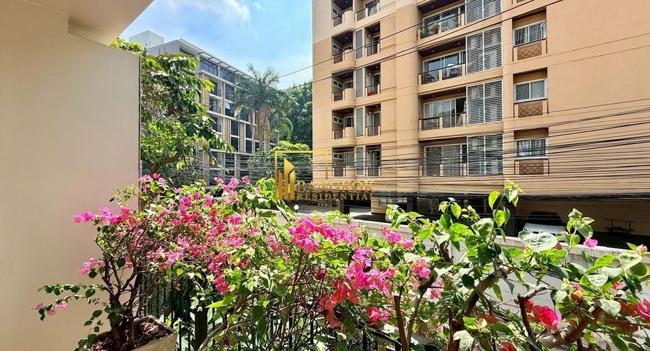 For rent 3 bedrooms apartment in Pathum Wan, Bangkok