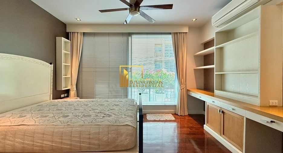 For rent 3 bedrooms apartment in Pathum Wan, Bangkok