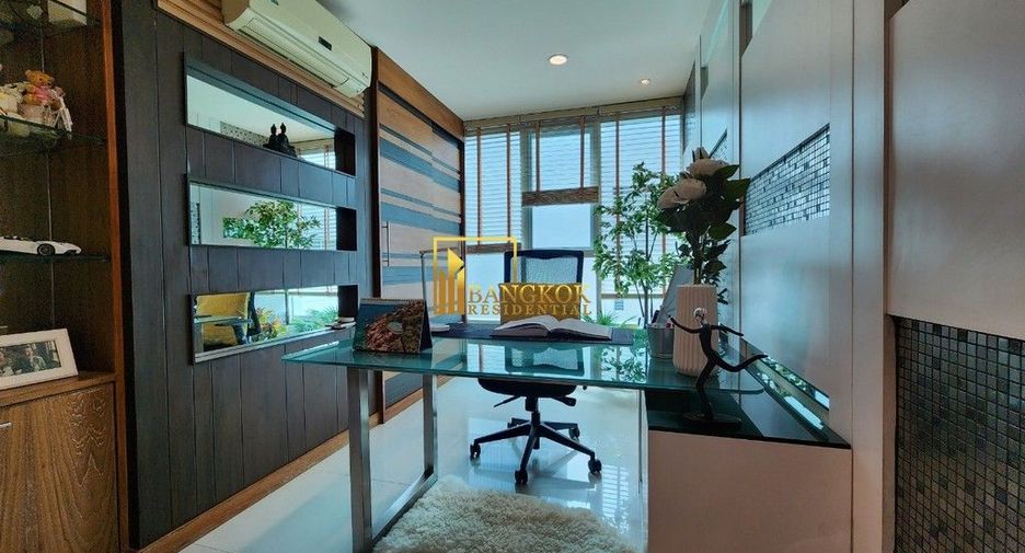 For rent そして for sale 2 ベッドルーム condo in Watthana, Bangkok