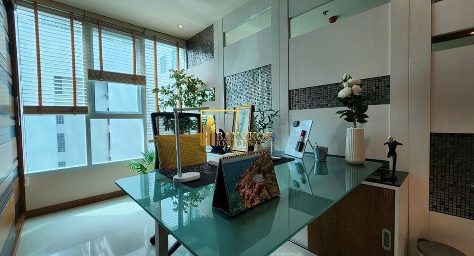 For rent そして for sale 2 ベッドルーム condo in Watthana, Bangkok