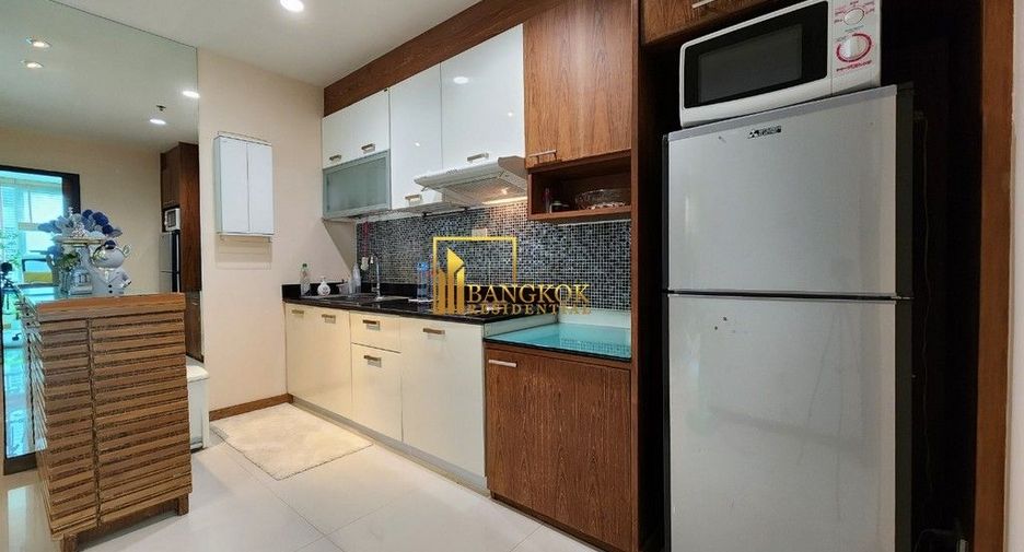 For rent そして for sale 2 ベッドルーム condo in Watthana, Bangkok