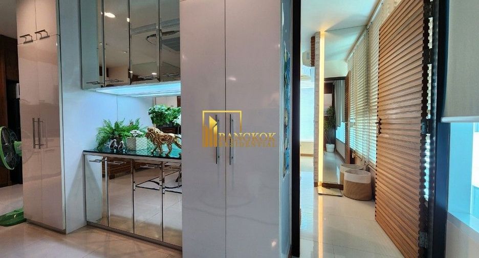 For rent そして for sale 2 ベッドルーム condo in Watthana, Bangkok