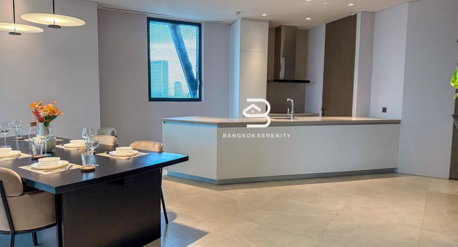 For rent 2 bed condo in Khlong San, Bangkok