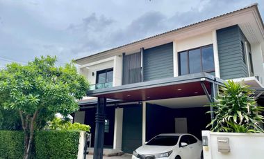 For sale 4 bedrooms house in Sai Mai, Bangkok