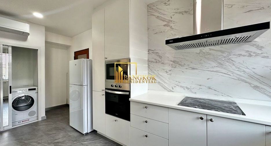 For rent 2 bedrooms apartment in Watthana, Bangkok