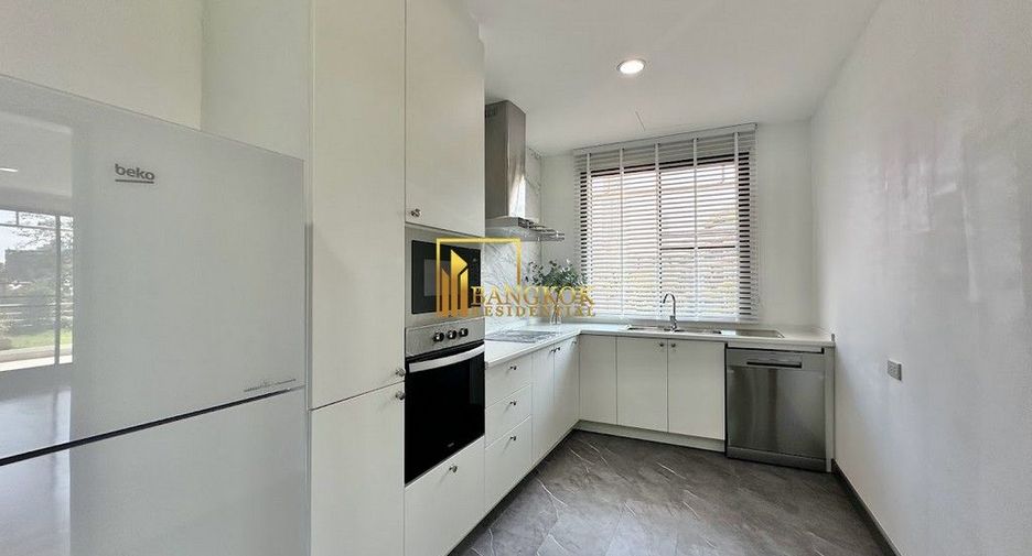 For rent 2 bedrooms apartment in Watthana, Bangkok