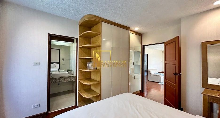 For rent 2 bedrooms apartment in Watthana, Bangkok