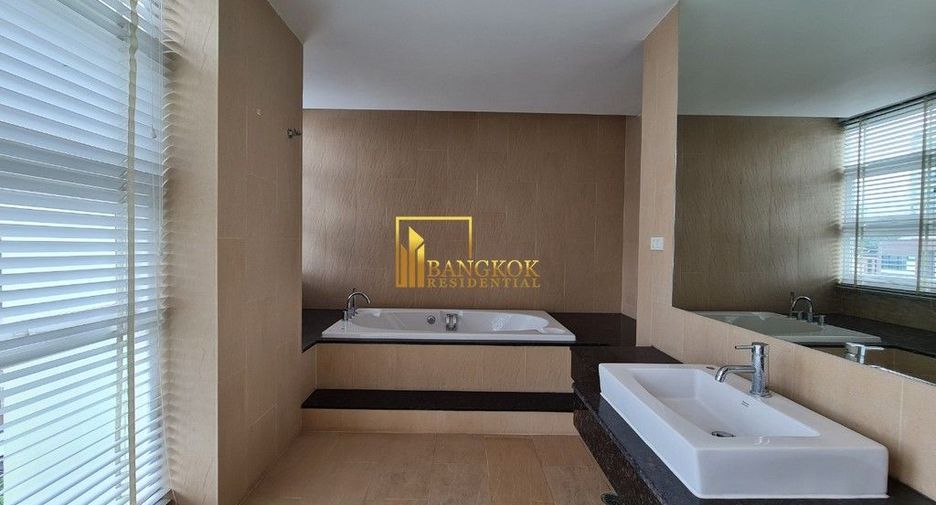 Apartamento en alquiler de 4 habitaciones en Watthana, Bangkok