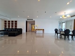 Apartamento en alquiler de 4 habitaciones en Watthana, Bangkok