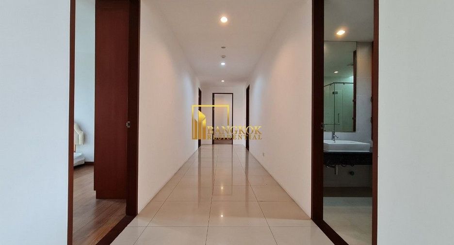 Apartamento en alquiler de 4 habitaciones en Watthana, Bangkok