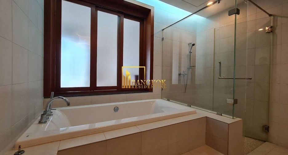 Apartamento en alquiler de 4 habitaciones en Watthana, Bangkok
