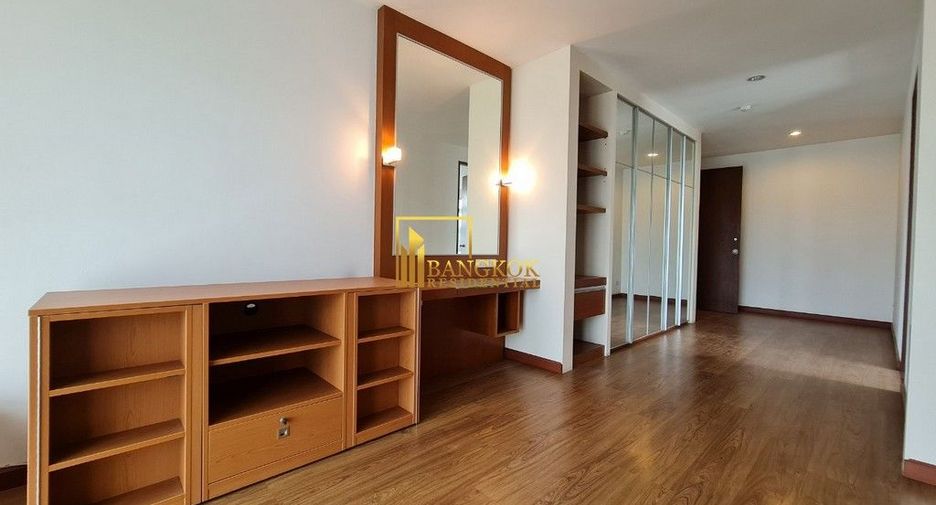 Apartamento en alquiler de 4 habitaciones en Watthana, Bangkok