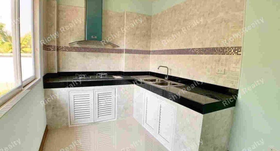 For rent and for sale 4 bedrooms house in Hang Dong, Chiang Mai