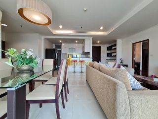 For rent 3 bedrooms serviced apartment in Watthana, Bangkok