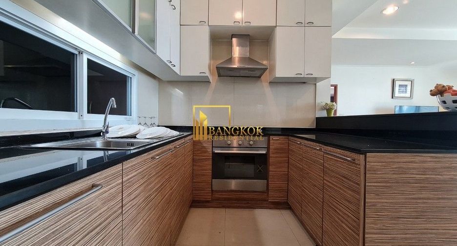 ให้เช่า 3 ห้องนอน เซอร์วิสอพาร์ตเมนต์ ใน วัฒนา, กรุงเทพฯ