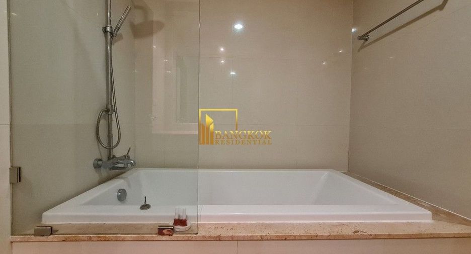 ให้เช่า 3 ห้องนอน เซอร์วิสอพาร์ตเมนต์ ใน วัฒนา, กรุงเทพฯ