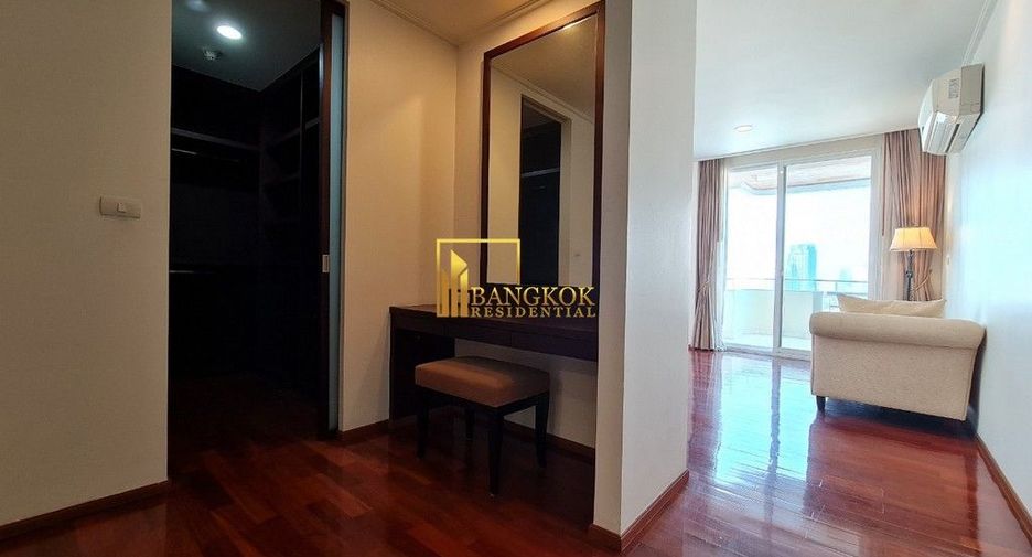 ให้เช่า 3 ห้องนอน เซอร์วิสอพาร์ตเมนต์ ใน วัฒนา, กรุงเทพฯ