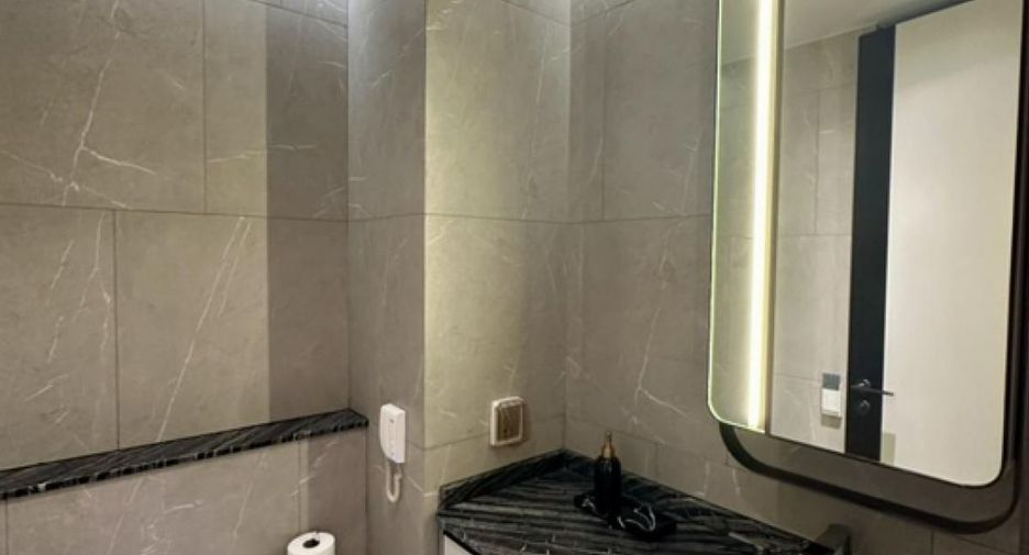 For rent 1 bed condo in Watthana, Bangkok