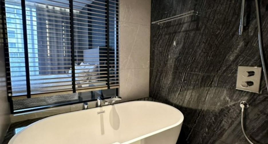 For rent 1 bed condo in Watthana, Bangkok
