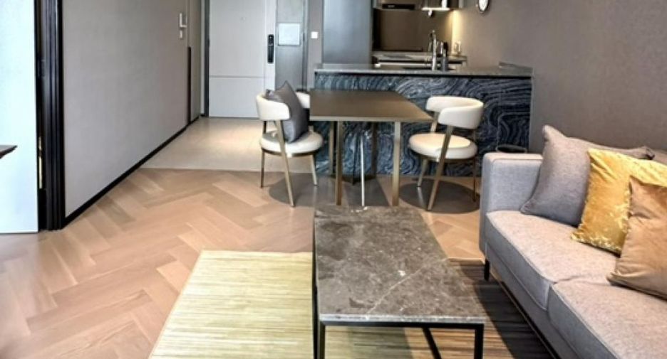 For rent 1 bed condo in Watthana, Bangkok