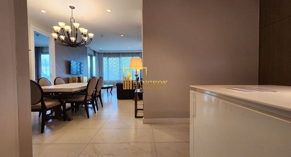 For rent 2 bedrooms condo in Pathum Wan, Bangkok
