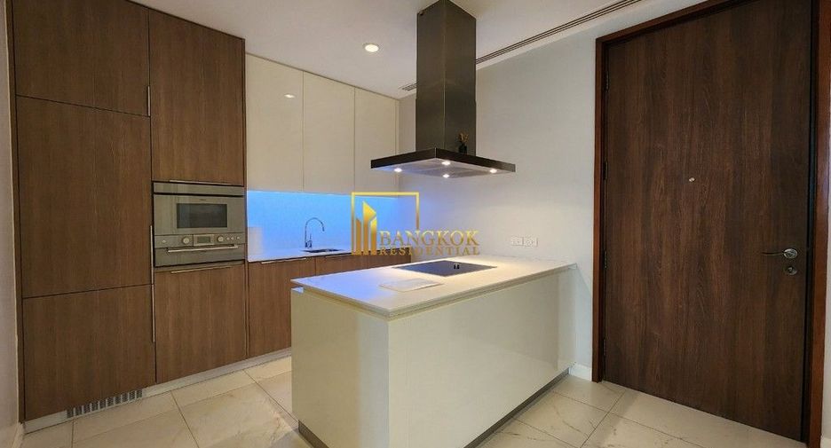 For rent 2 bedrooms condo in Pathum Wan, Bangkok