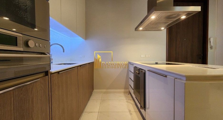 For rent 2 bedrooms condo in Pathum Wan, Bangkok