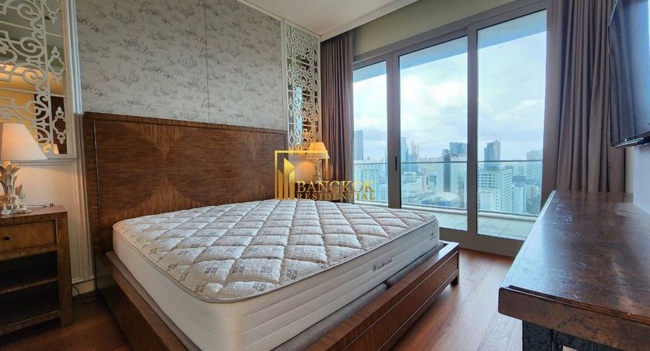 For rent 2 bedrooms condo in Pathum Wan, Bangkok