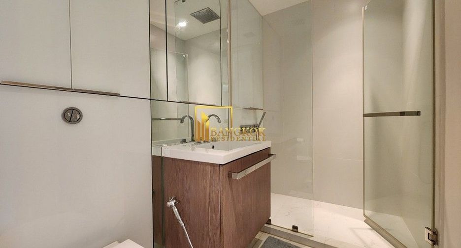 For rent 2 bedrooms condo in Pathum Wan, Bangkok