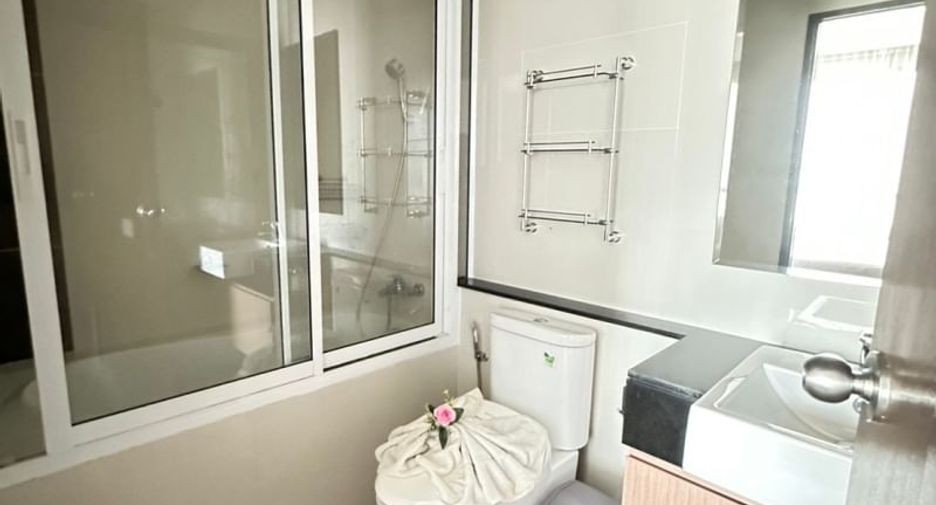 For rent そして for sale 2 ベッドルーム condo in Si Racha, Chonburi