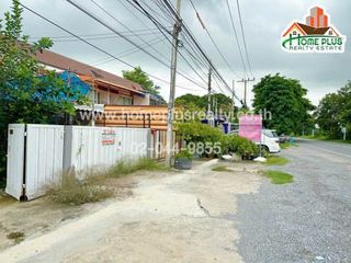 For sale 2 bed townhouse in Pho Thong, Ang Thong