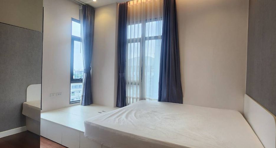 For rent 2 ベッドルーム condo in Phra Khanong, Bangkok