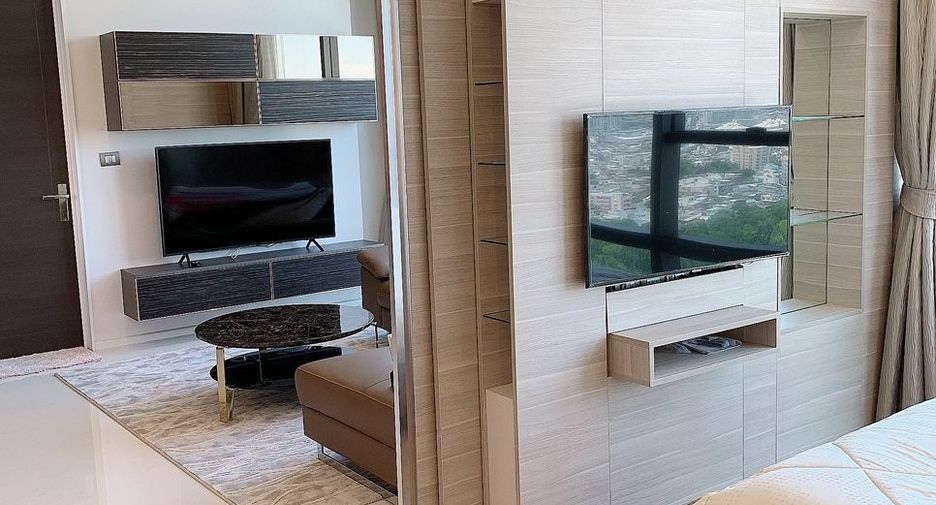 For sale 1 Beds condo in Sathon, Bangkok