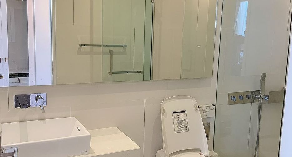 For sale 1 Beds condo in Sathon, Bangkok