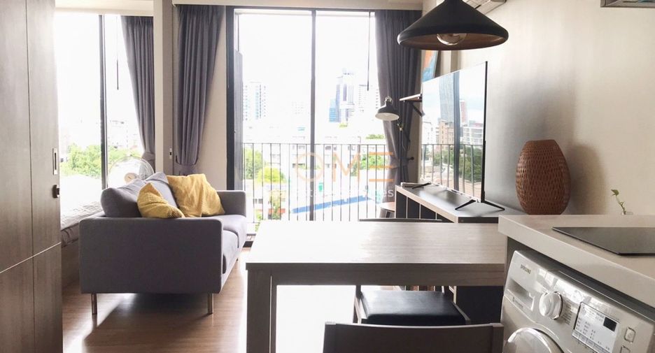 For sale 1 bed condo in Phaya Thai, Bangkok