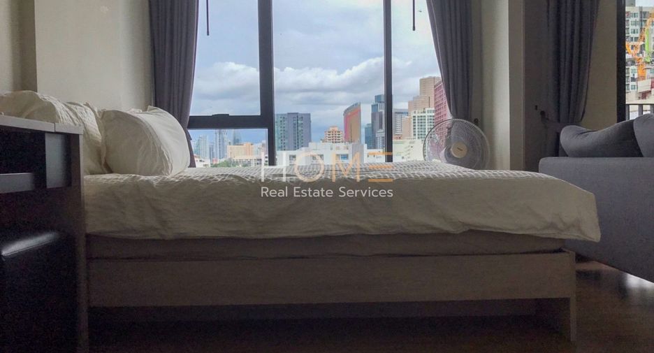 For sale 1 bed condo in Phaya Thai, Bangkok