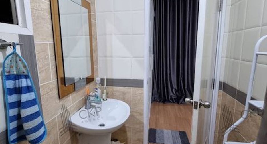 For sale 4 bedrooms house in Mueang Nonthaburi, Nonthaburi