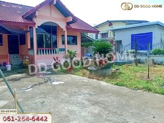 For sale 3 bed house in Taphan Hin, Phichit