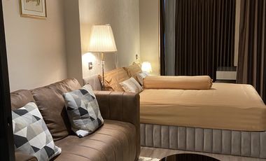 For rent and for sale 1 bed condo in Watthana, Bangkok